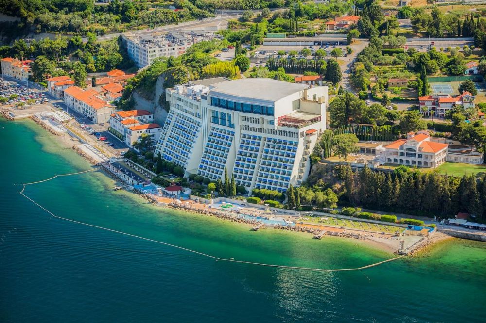 GRAND HOTEL BERNARDIN 5* 