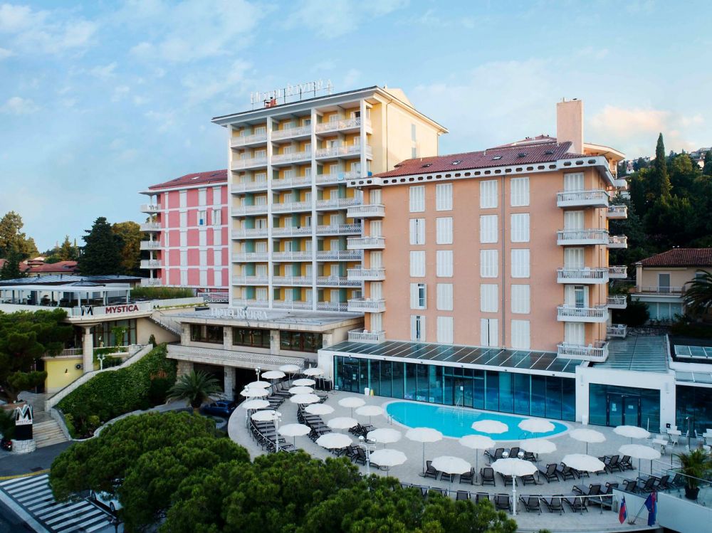 HOTEL RIVIERA 4*