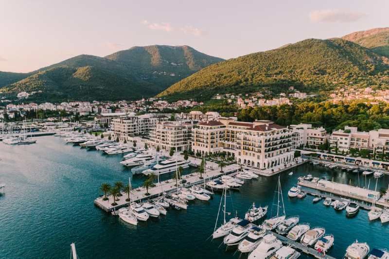 REGENT PORTO MONTENEGRO 5*  Tivat