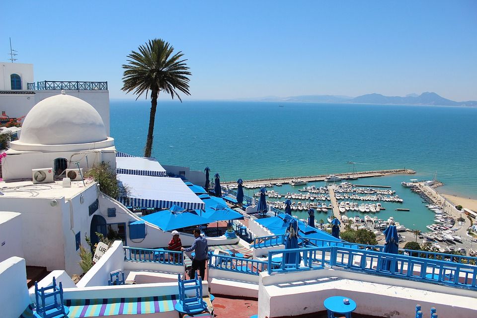 tunis, more