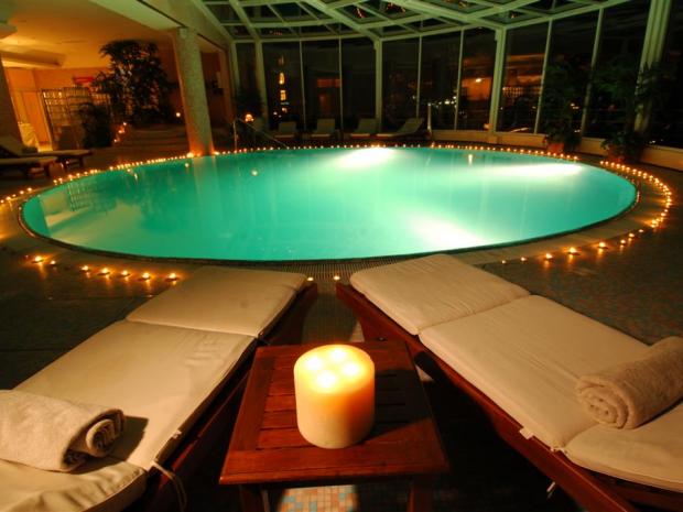 Hotel Milenij - bazen noću